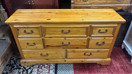 Storage dresser