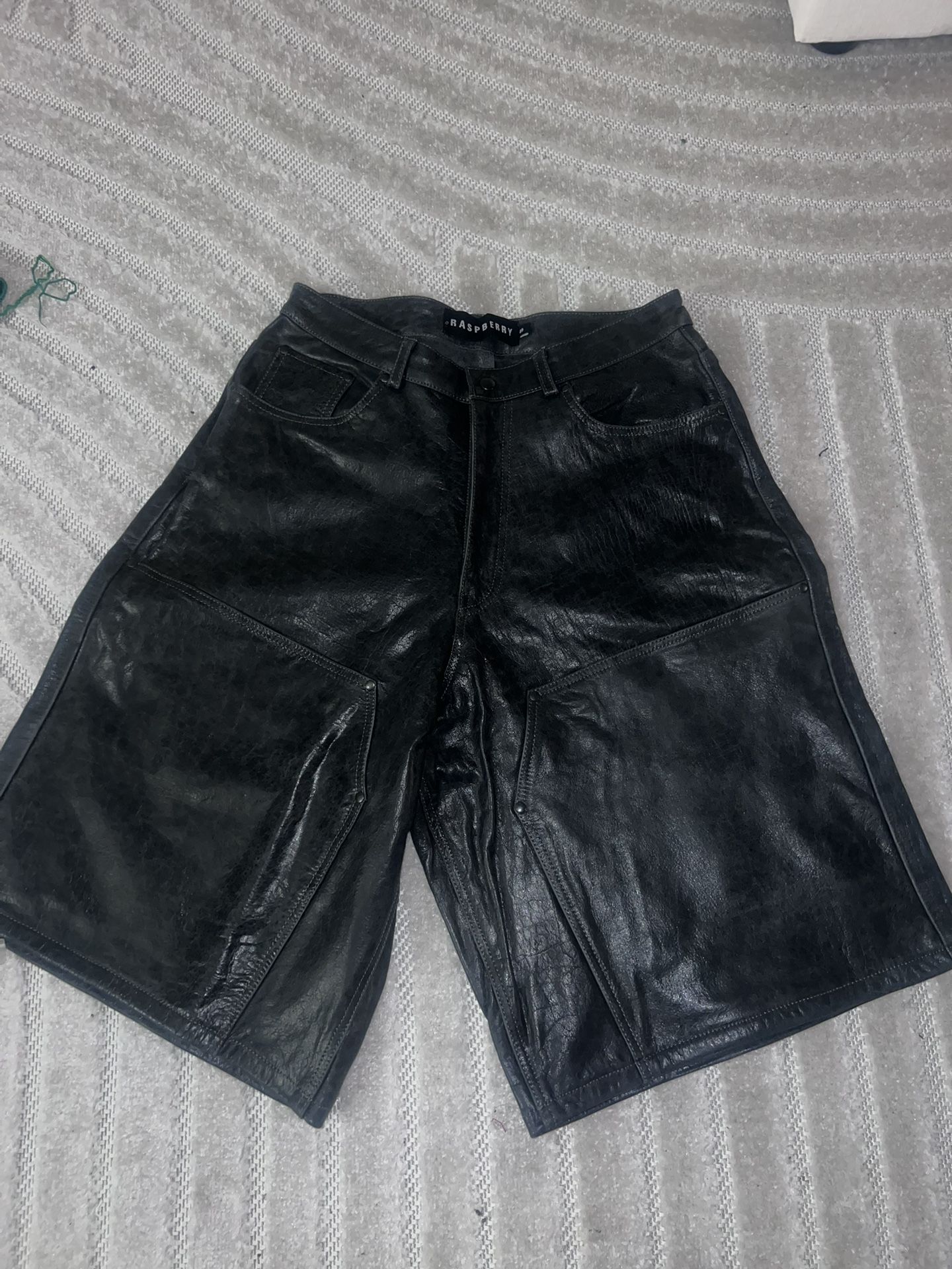 The GV Gallery Leather Shorts Size 30 (small)