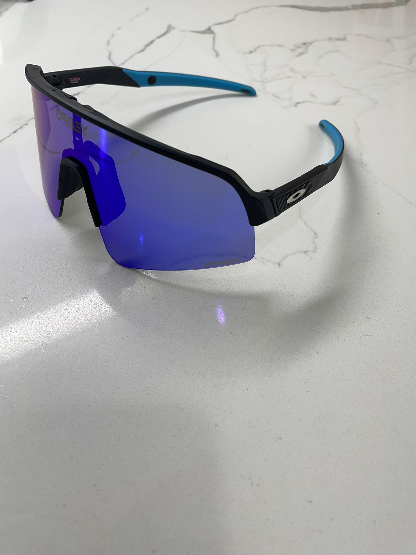Brand New Oakley Sutro Lite Sweep Sunglasses