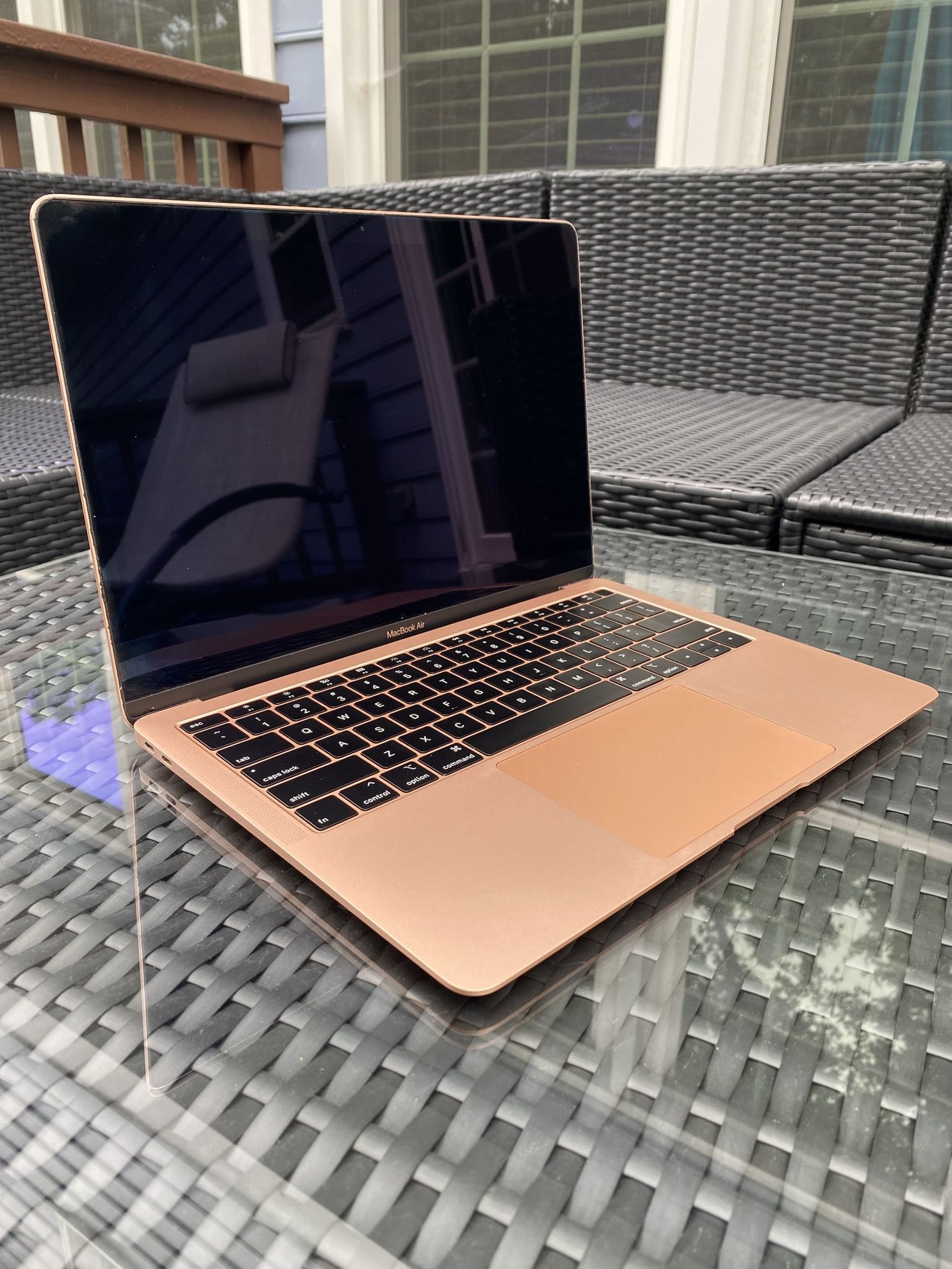13-INCH ROSE GOLD MACBOOK AIR (2019) W/ Power Cord