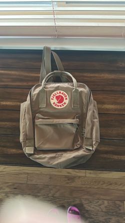Fjällräven Kanken Mini Backpack - Compact Everyday Carry, Durable Vinylon Fabric - Travel, Clay