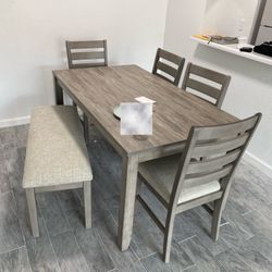 KITCHEN TABLE