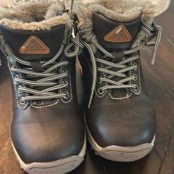 Size 11m Baby/Toddler Fur Lined Waterproof Boots $25! 