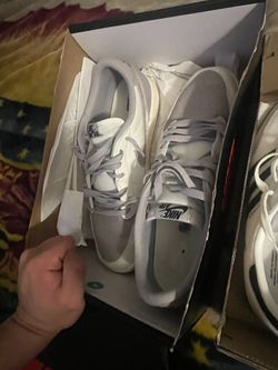 Grey jordan 1 low 