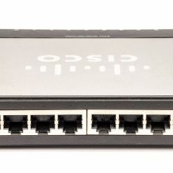 Cisco 8-Port 10/100/1000 Gigabit Switch