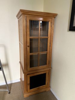 Pair of Brown Cabinets Wood/Glass