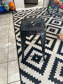 Bar stool