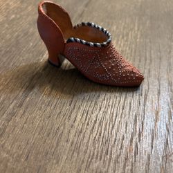 miniature Shoe. Q. C. O. K. 7