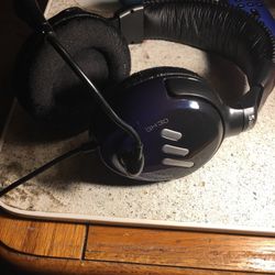 Blue Plug In Computer Headphones
