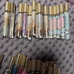 Travel size perfumes