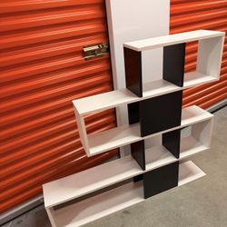 Modern Geometric Bookshelf – Black & White