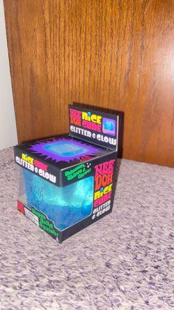 Nee Doh nice cube glitter& glow