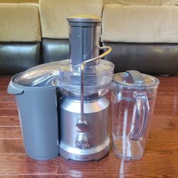 BREVILLE JUICER - The Juice Fountain