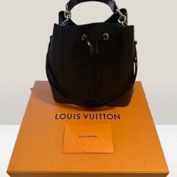 LOUIS VUITTON Neonoe MM P.Epi Noir   Shoulder Bag ( Black )