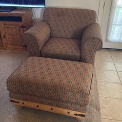 Chair With Ottoman