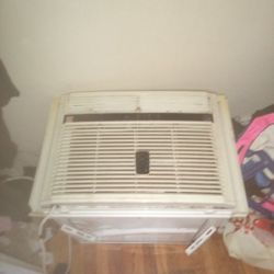 15,100 BTU Kenmore Air Conditioner Used 