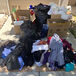 FREE items (men’s & women’s clothes, Bin, Kids Toys,etc)