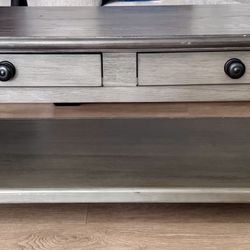 Beautiful Wood Coffee Table – Ready for a New Home