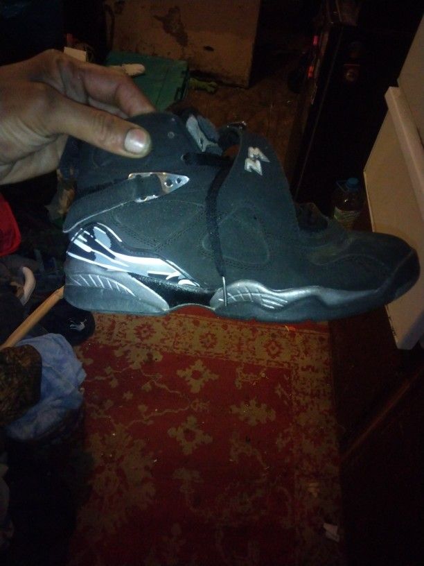 Bugs Bunny Jays Size 7 Youth