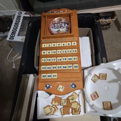 VINTAGE DISNEY WOODEN CALENDAR