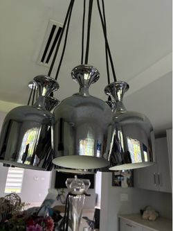 Pendent  light