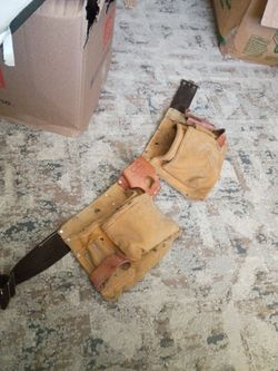 Leather tool belt