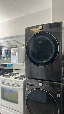 LG ThinQ Washer and Dryer Set , can be side by side as well (delivery+install available)
