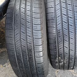 PAR 195)65)15. $ 65 POR EL PAR MICHELIN  AH DOMICILIO PUNTO MEDIO  I CAN MEET TO DELIVER $65 F OR THE PAIR (( OBO