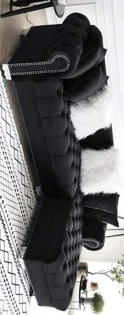 Welty Royal Black Velvet RAF Sectional / couch & living room set