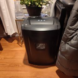 Paper Shredder 