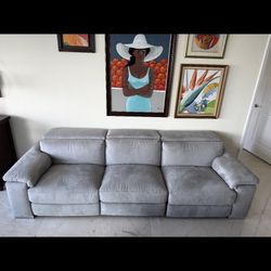 Power Reclining Sectional 