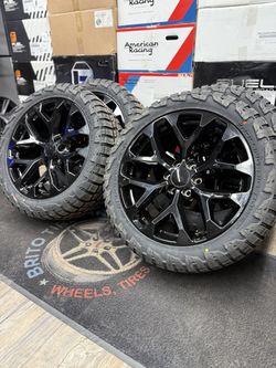 6x139.7 - SNOWFLAKES RINES - GMC CHEVY CADILLAC - MATCHING SET - 22” - NEW