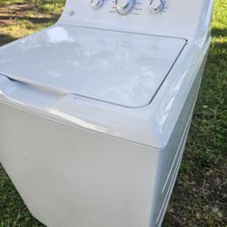 GENERAL ELECTRIC SUPER CAPACITY WASHER - FREE DELIVERY AND INSTALLATION