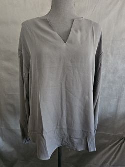 NWT Black Elesol Blouse Size Medium