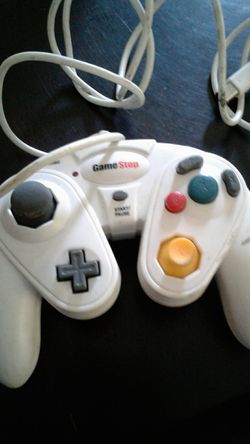 Gamecube controller gamestop brand