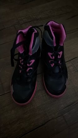 Women’s Tennis Shoes 7 1/2