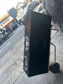 Speaker box