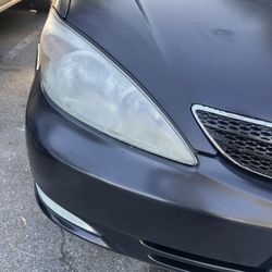 Toyota Camry Headlights Driver And Passenger 