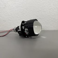 Bi-LED projector w/ Non Destructive Installation. Color: 5500K