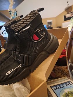 Champion Shoes Size 7 youth 