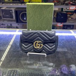 Gucci GG Marmont Crossbody 
