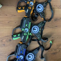 ArmoGear Infrared Laser Tag Guns and Vests - Laser Battle Mega Pack Set of 3