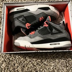 Air Jordan 4s Retro Gs