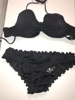 Bathing suit/bikini/swimwear