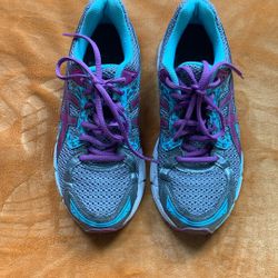 71/2 Adidas Grey/Teal