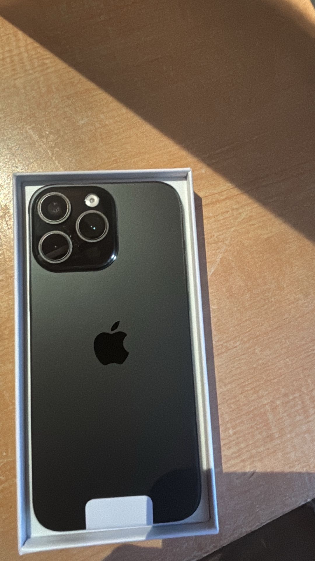 Iphone 16 Pro Max *UNLOCKED*