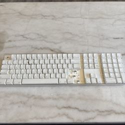 Apple Wireless Full Size Keyboard for Mac A1016. Not Tested