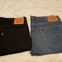 2 Levi’s Pants 👖 New