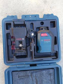 Bosch
65 ft. Self Leveling 360 Degree Horizontal Cross Line Laser Level with Mount and Carrying Pouch