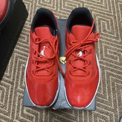 Jordan 11 CMFT 